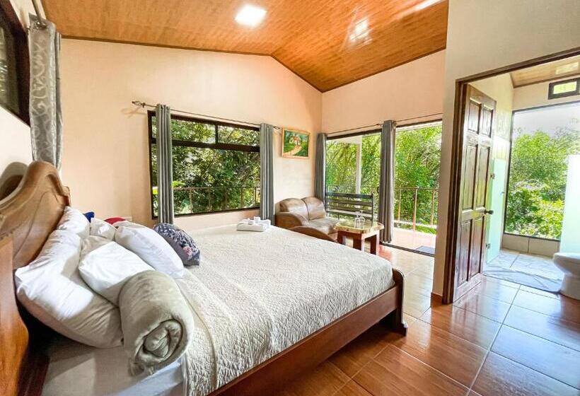 تختخواب و صبحانه La Casa De La Montaña