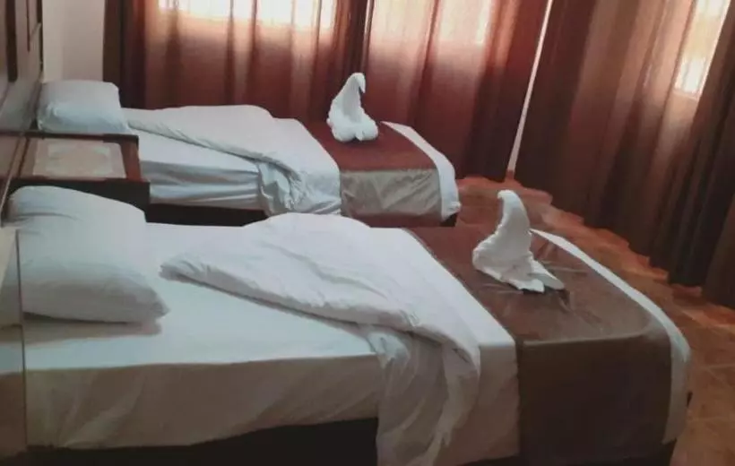 هتل Alnujoom  Suites