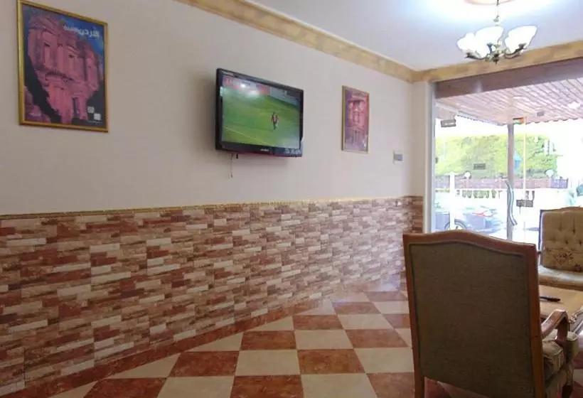 هتل Alnujoom  Suites