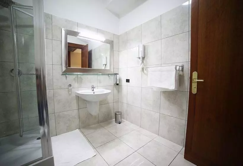 Hotelli Artemide