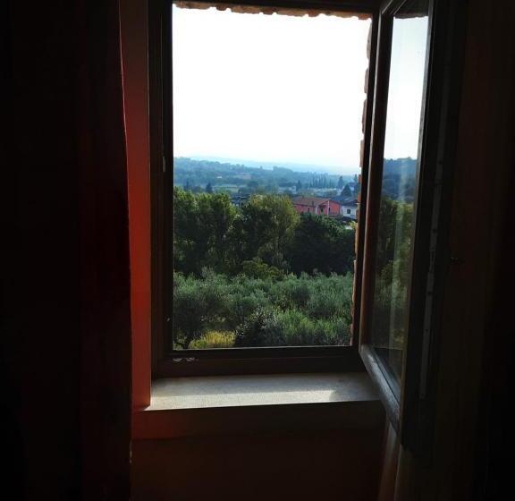 هتل Castello Torre In Pietra