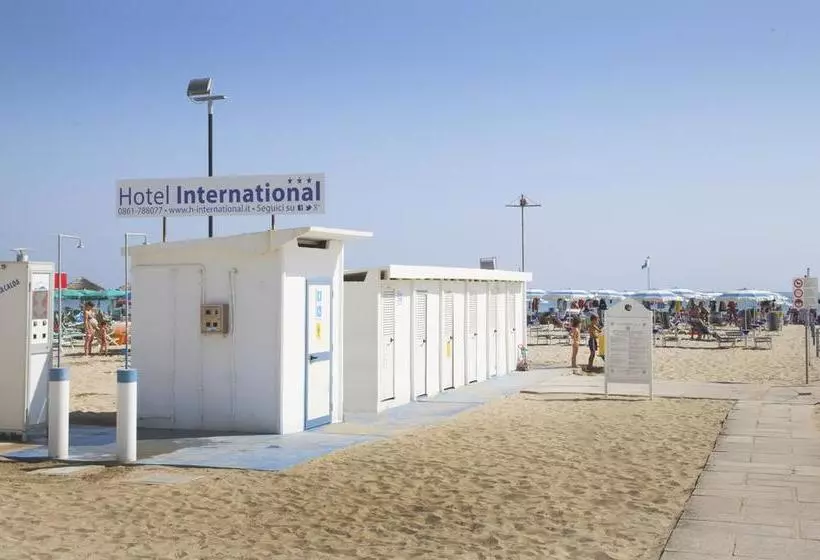 ホテル International