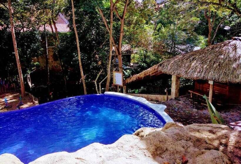 هتل Mayan Hills Resort