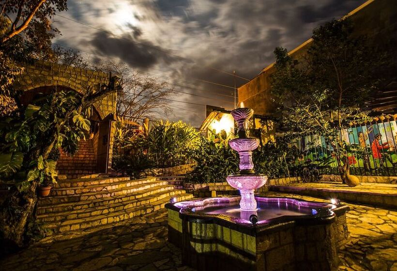 هتل Mayan Hills Resort