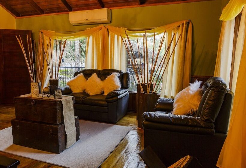 هتل Mayan Hills Resort