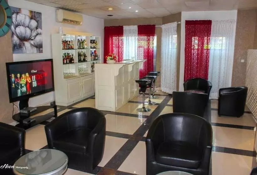 New Rivoli Hotel Benin