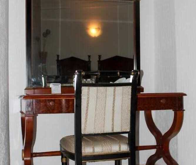 New Rivoli Hotel Benin