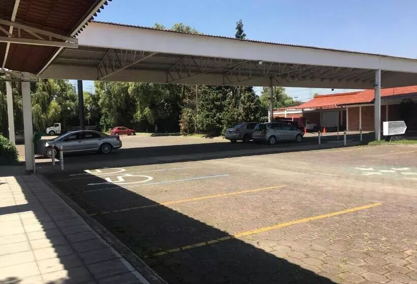 هتل Oliver Inn Toluca