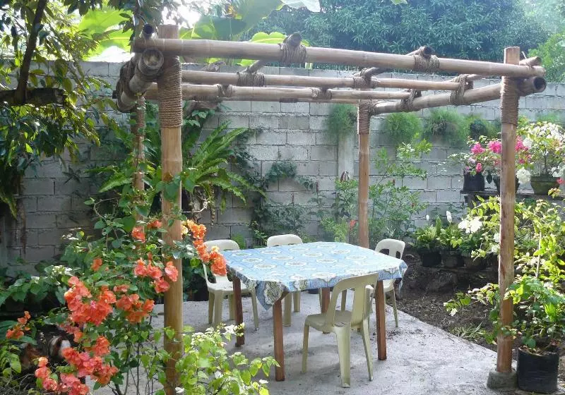 Little Bridges B&b