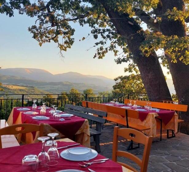 בית מלון כפרי Agriturismo Roccamaia