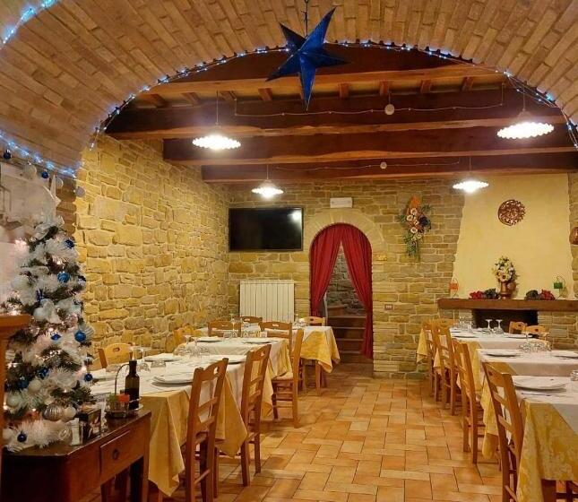 בית מלון כפרי Agriturismo Roccamaia