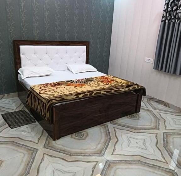 בית מלון כפרי Jkb Phata