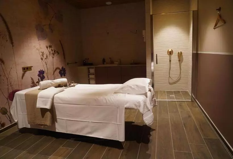 Hotelli La Borie D Hélipse