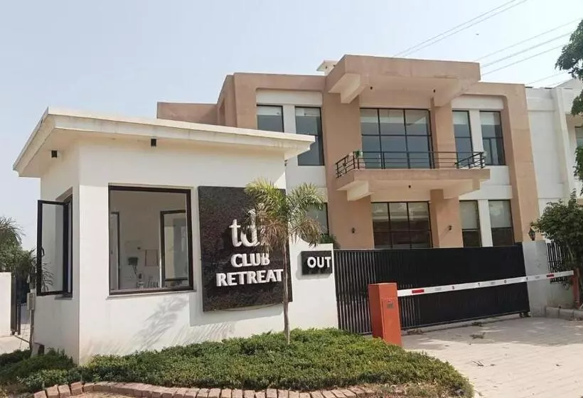 Hotelli Tdi Club Retreat Sector 110