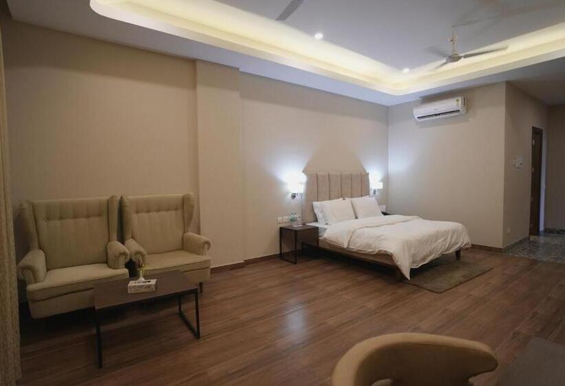 Hotel Tdi Club Retreat Sector 110