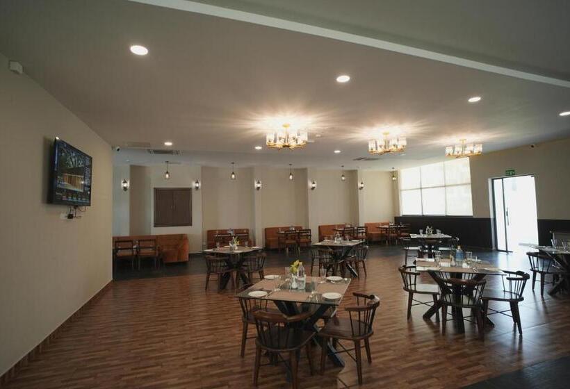 Hotel Tdi Club Retreat Sector 110