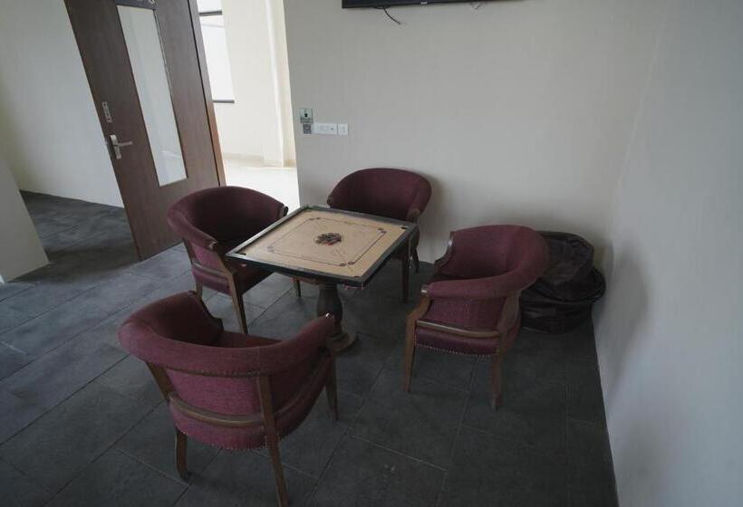 Hotel Tdi Club Retreat Sector 110