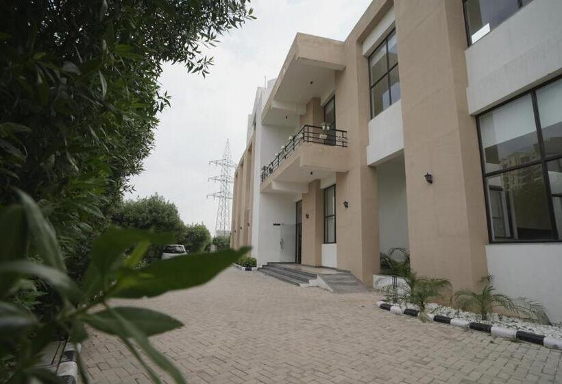 Hotel Tdi Club Retreat Sector 110