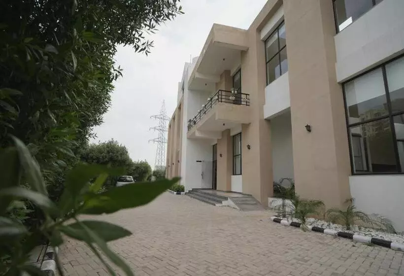 Hotelli Tdi Club Retreat Sector 110