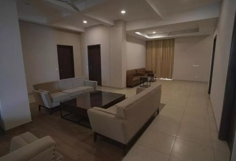 Hotelli Tdi Club Retreat Sector 110