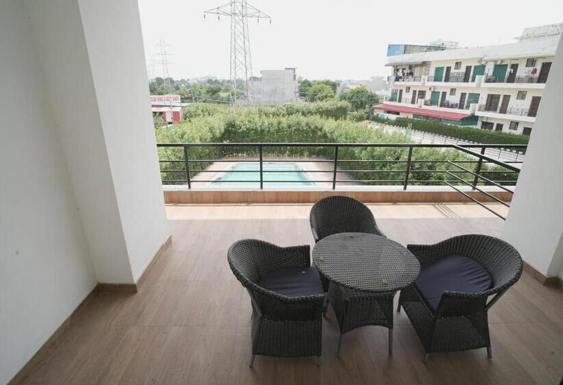 Hotel Tdi Club Retreat Sector 110