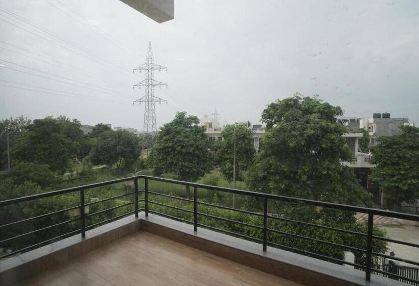 Hotel Tdi Club Retreat Sector 110