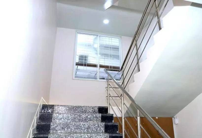 Hotelli Twarita Executive Lodge