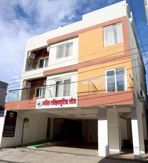 Отель Twarita Executive Lodge