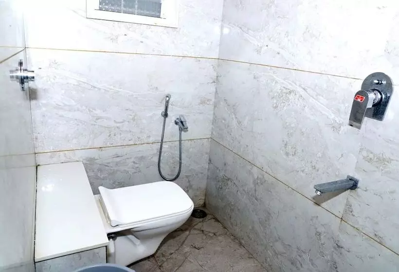 Hotelli Twarita Executive Lodge