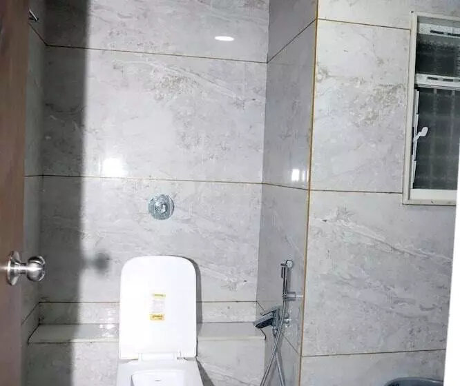 Hotelli Twarita Executive Lodge