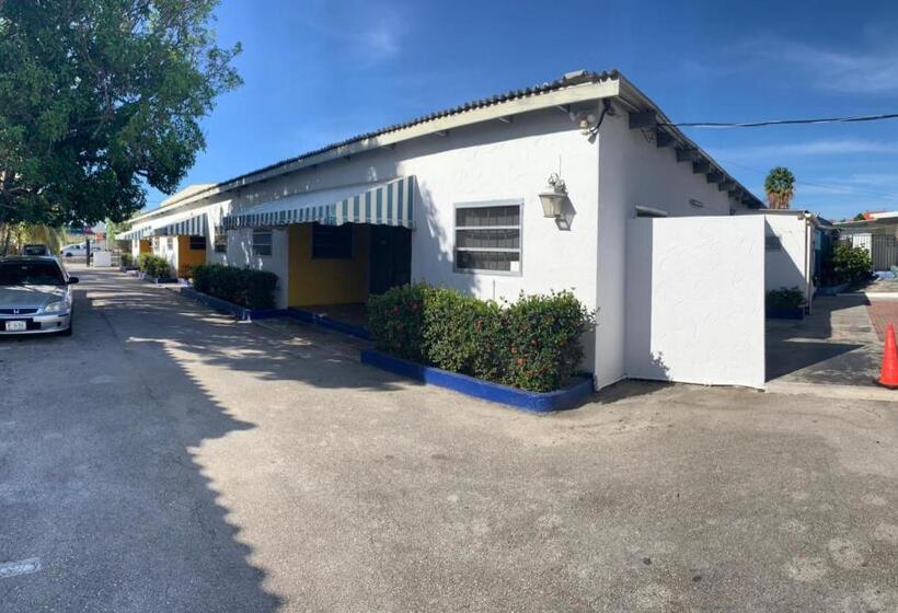 مُتل Fun In The Sun Apartments