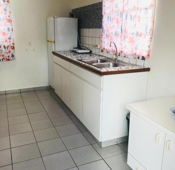 مُتل Fun In The Sun Apartments