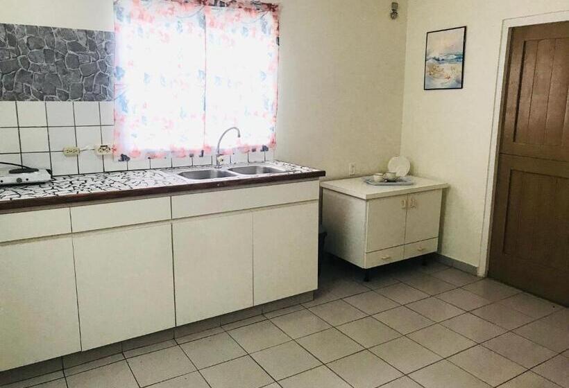 مُتل Fun In The Sun Apartments