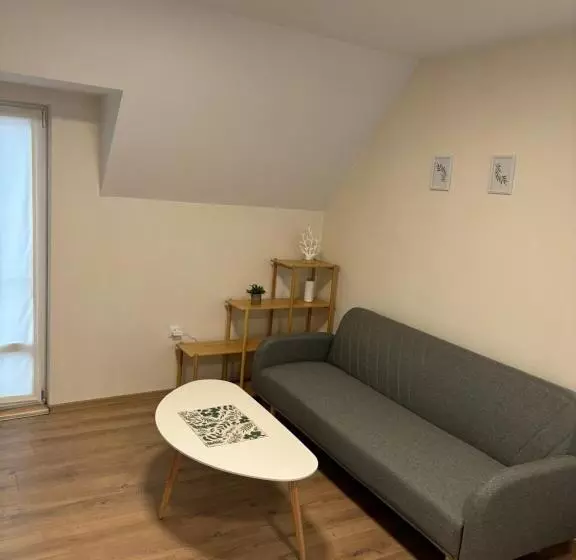 ペンション студио за гости при нана