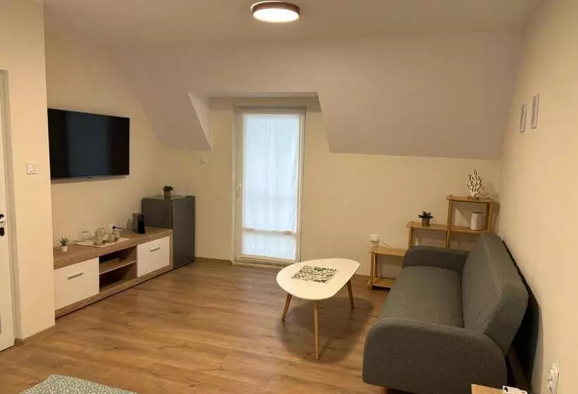 ペンション студио за гости при нана