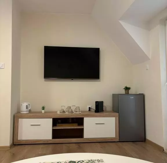 ペンション студио за гости при нана