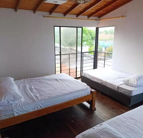 Majatalo Brisa Y Mar