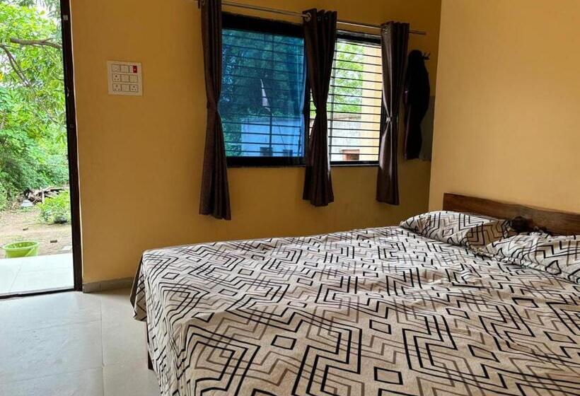 Pensió Gurukurpa Bhakt Nivas