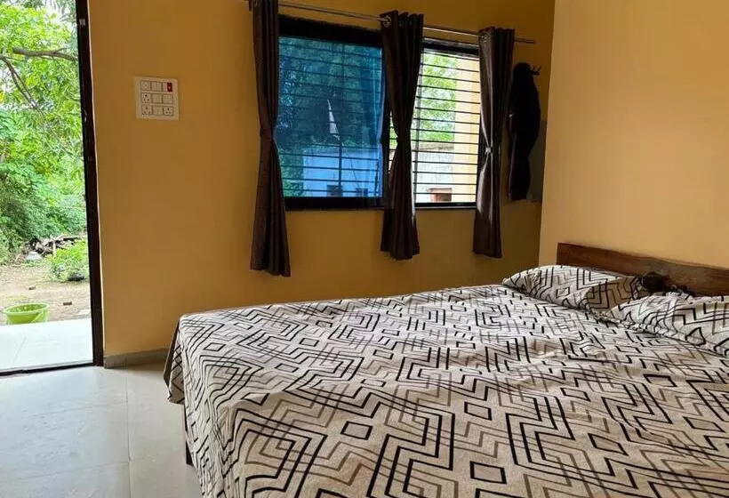 Majatalo Gurukurpa Bhakt Nivas