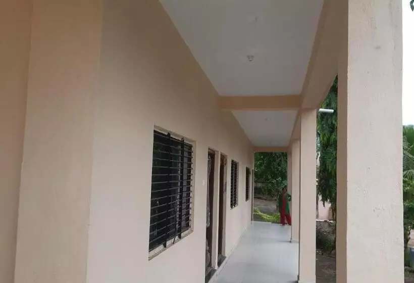 Majatalo Gurukurpa Bhakt Nivas