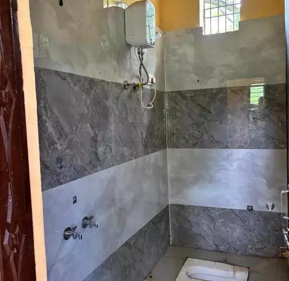 Majatalo Gurukurpa Bhakt Nivas