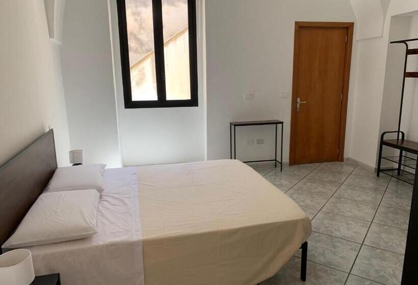 پانسیون La Via Maestra