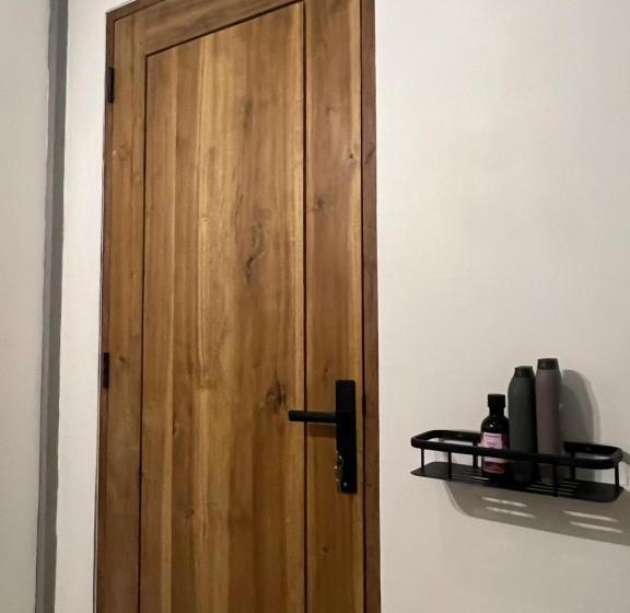 פנסיון Liontree Villa