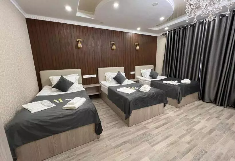 پانسیون Nur Guest House