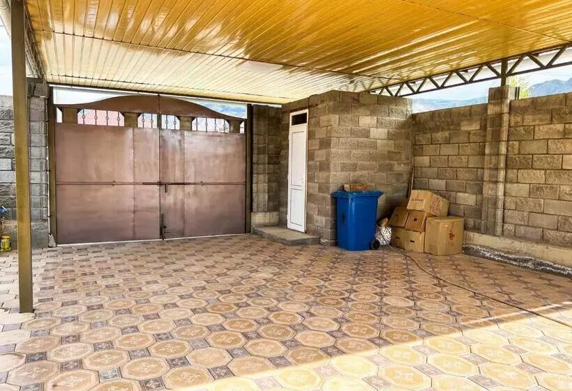 پانسیون Nur Guest House