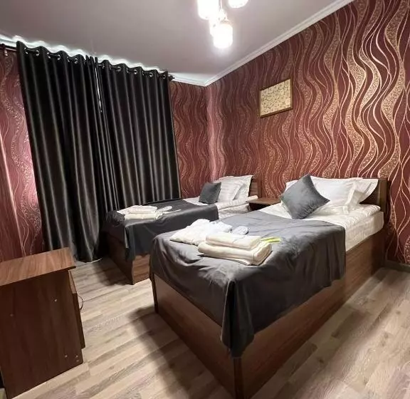 پانسیون Nur Guest House