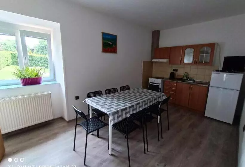 Majatalo Penzion Dajan