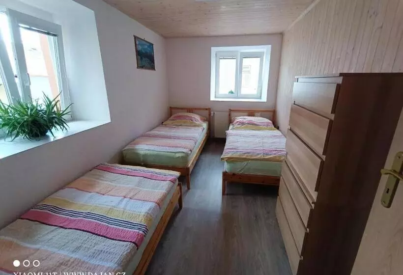 Majatalo Penzion Dajan