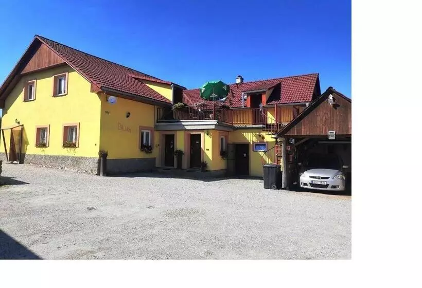 Majatalo Penzion Dajan