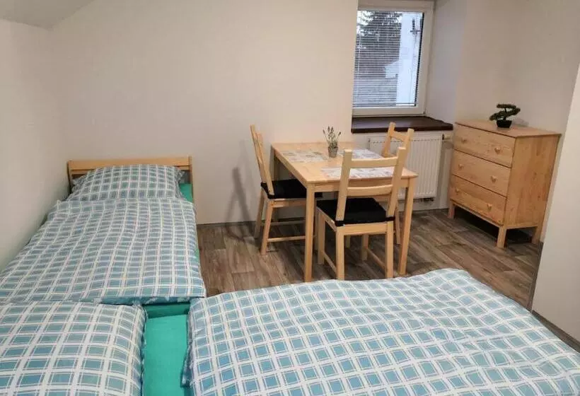 Majatalo Penzion Dajan